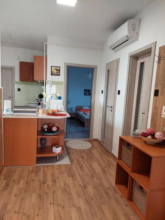 Nagcsalados Rozsa Apartman Балатонлелле Экстерьер фото