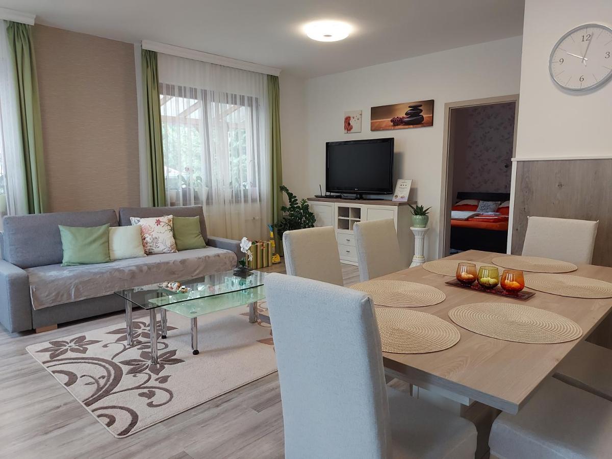 Nagcsalados Rozsa Apartman Балатонлелле Экстерьер фото